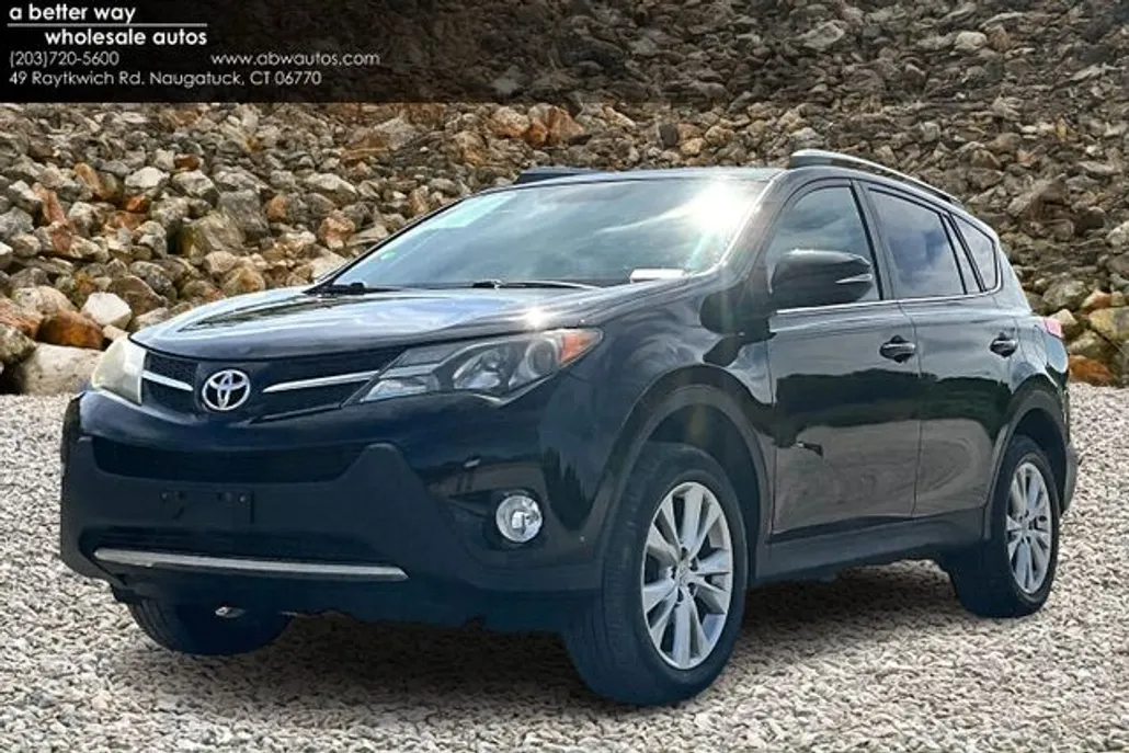 2015 Toyota RAV4 Limited photo 1