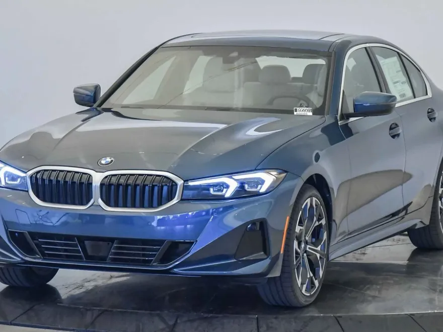 2025 Bmw 330i photo 1