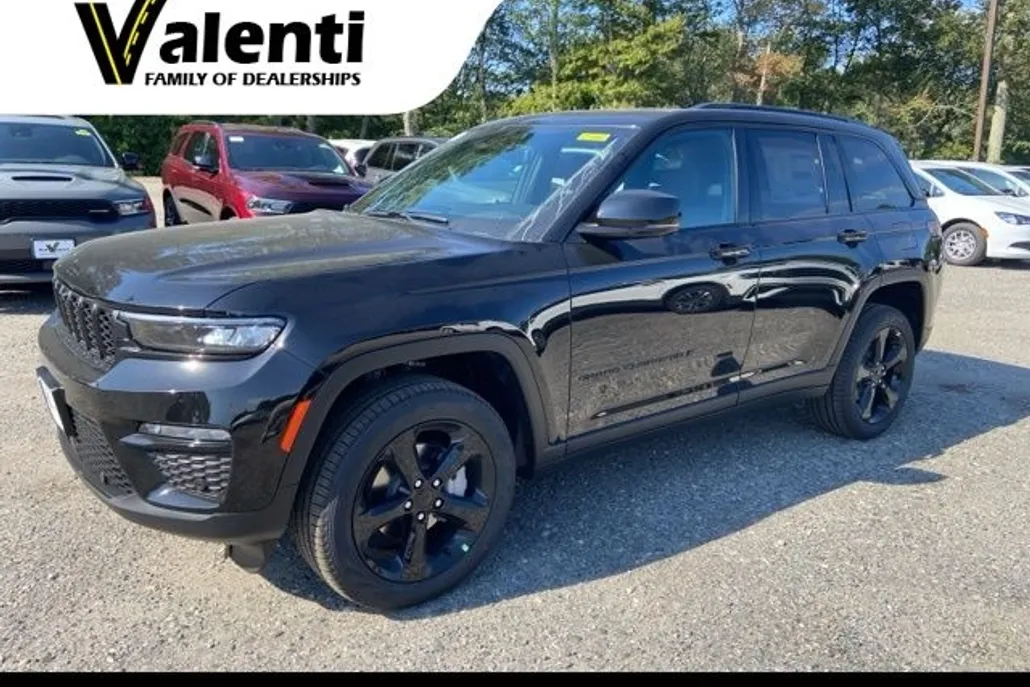 2025 Jeep Grand Cherokee Limited photo 1