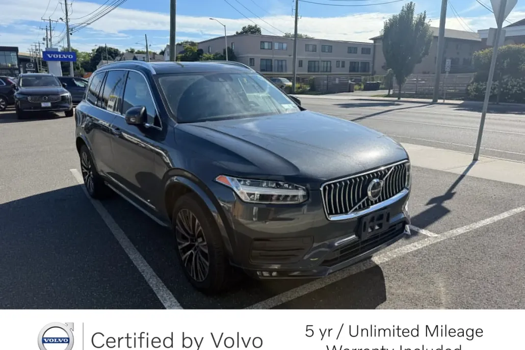 2022 Volvo XC90 T6 AWD Momentum photo 1