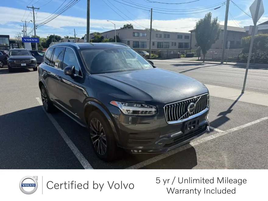 2022 Volvo XC90 T6 AWD Momentum photo 1