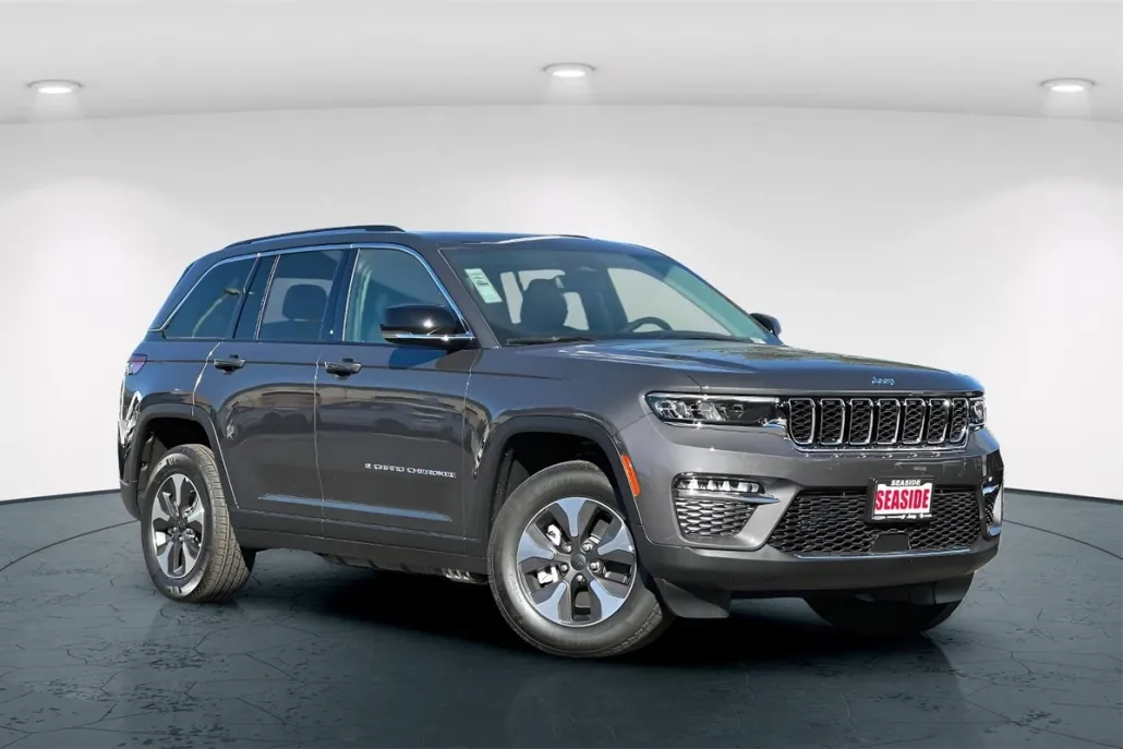 2024 Jeep Cherokee Anniversary Edition 4xe photo 1