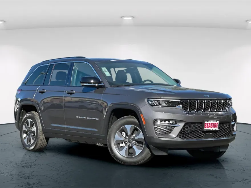 2024 Jeep Cherokee Anniversary Edition 4xe photo 1