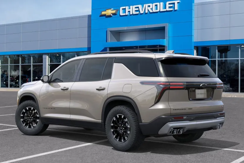 2026 Chevrolet Traverse Z71 photo 1