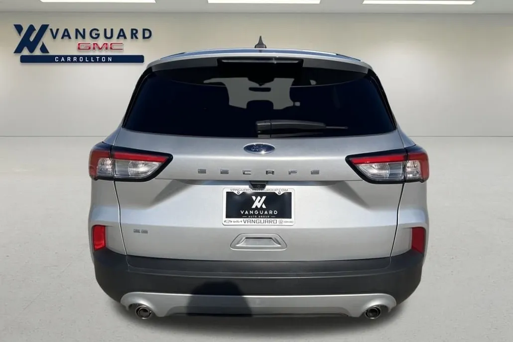 2020 Ford Escape SE photo 1