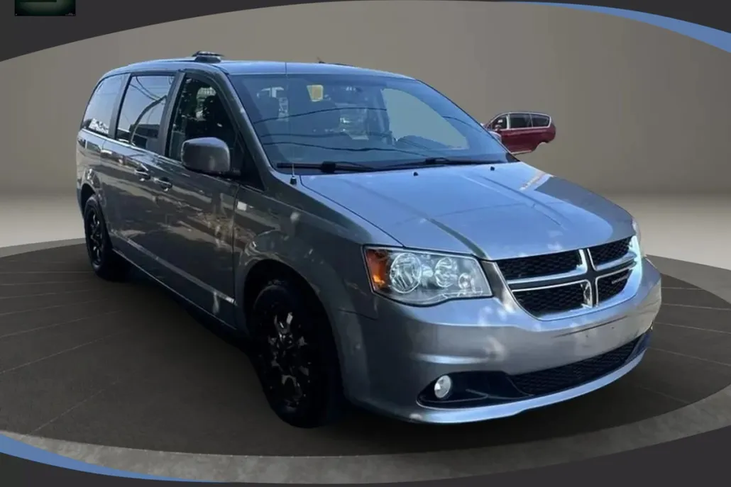 2018 Dodge Grand Caravan SXT photo 1