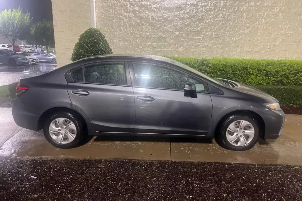 2013 Honda Civic LX photo 1