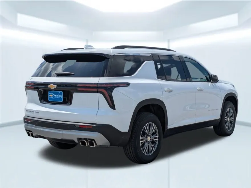 2025 Chevrolet Traverse photo 1