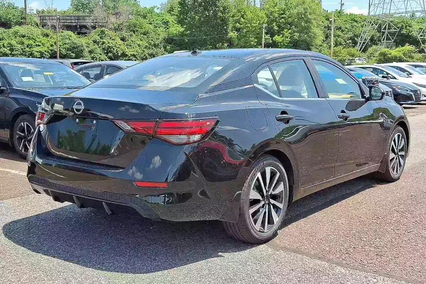 2025 Nissan Sentra SV photo 1