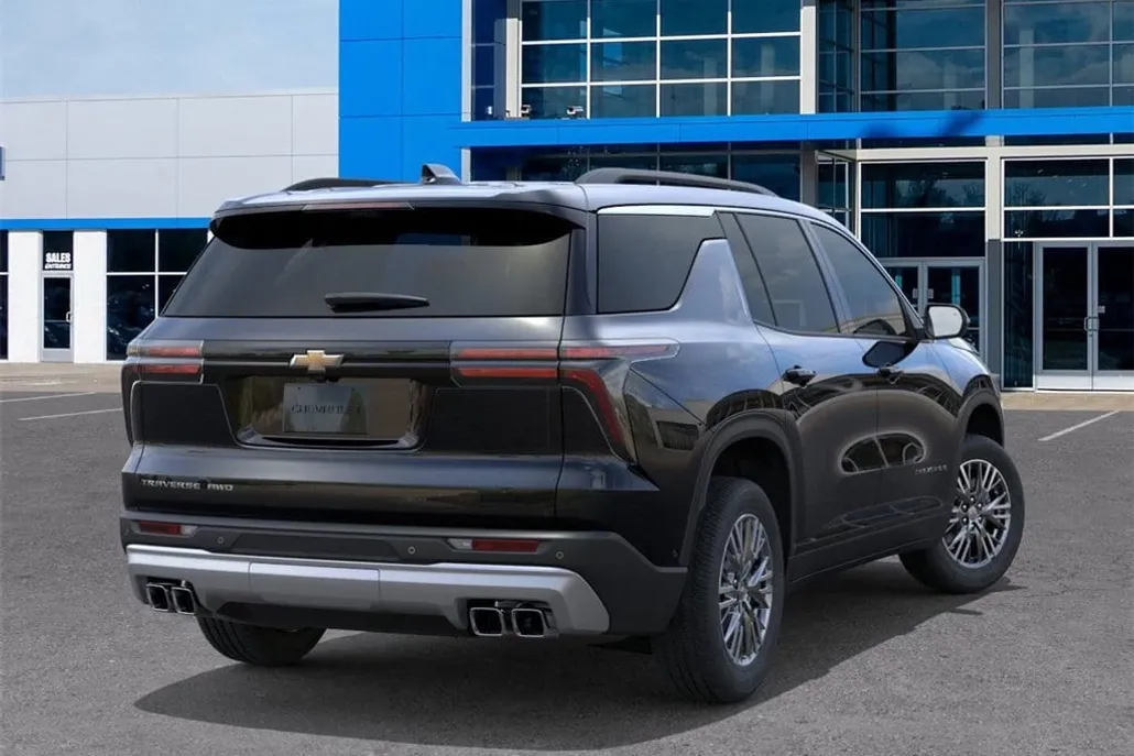 2026 Chevrolet Traverse photo 1