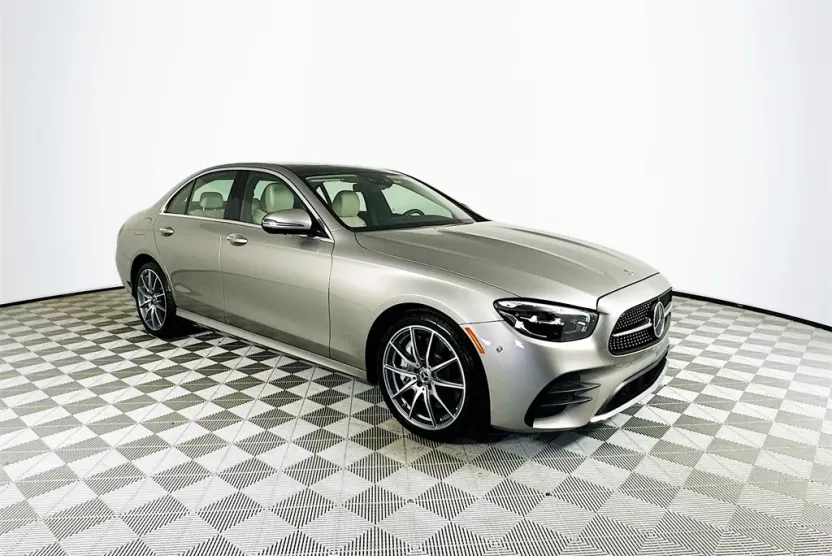 2021 Mercedes Benz E 350 4MATIC photo 1