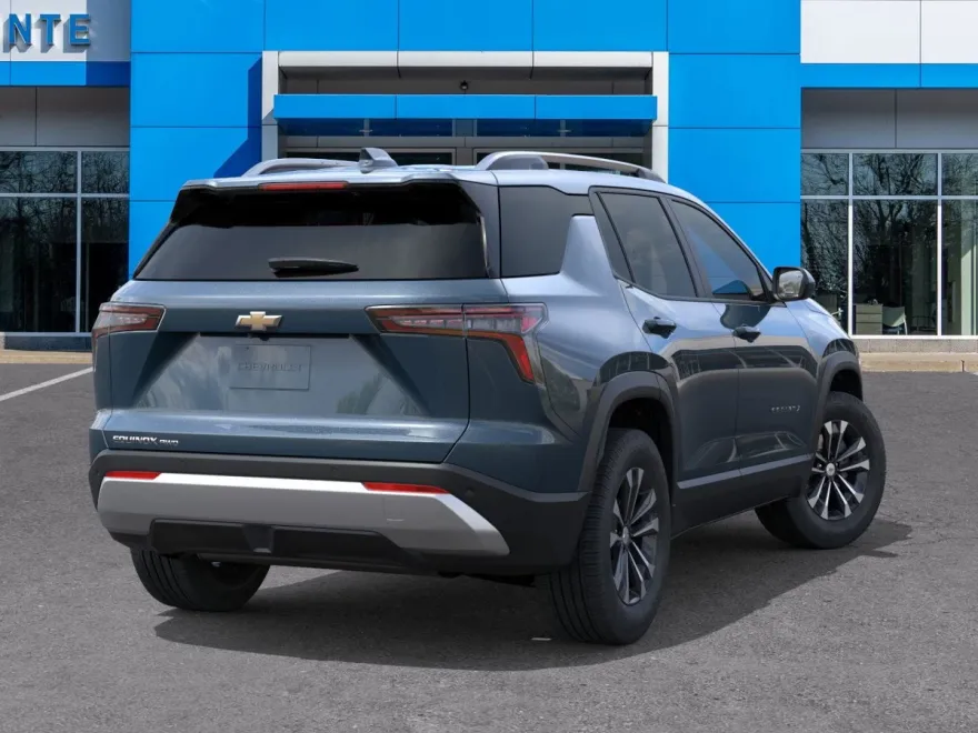 2025 Chevrolet Equinox LT photo 1