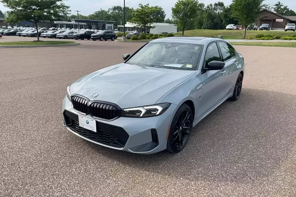 2023 Bmw 330e xDrive Sedan photo 1