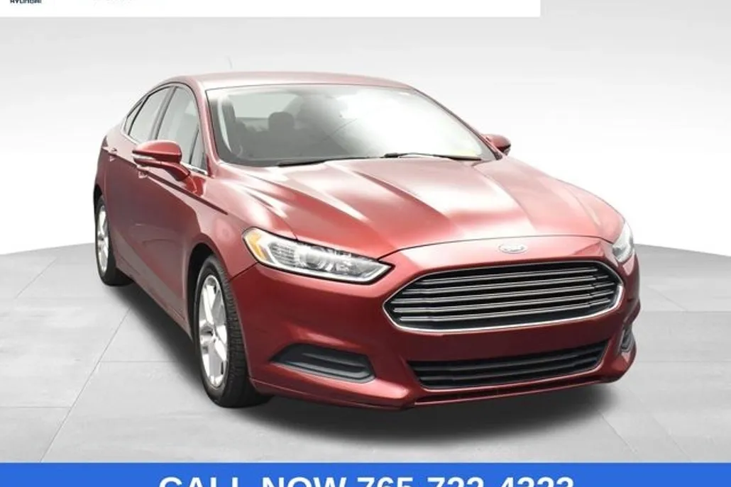 2016 Ford Fusion SE photo 1