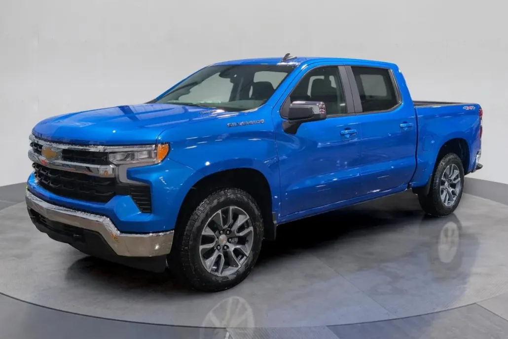 2026 Chevrolet Silverado 1500 LT photo 1