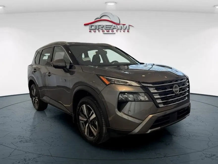 2025 Nissan Rogue SL photo 1