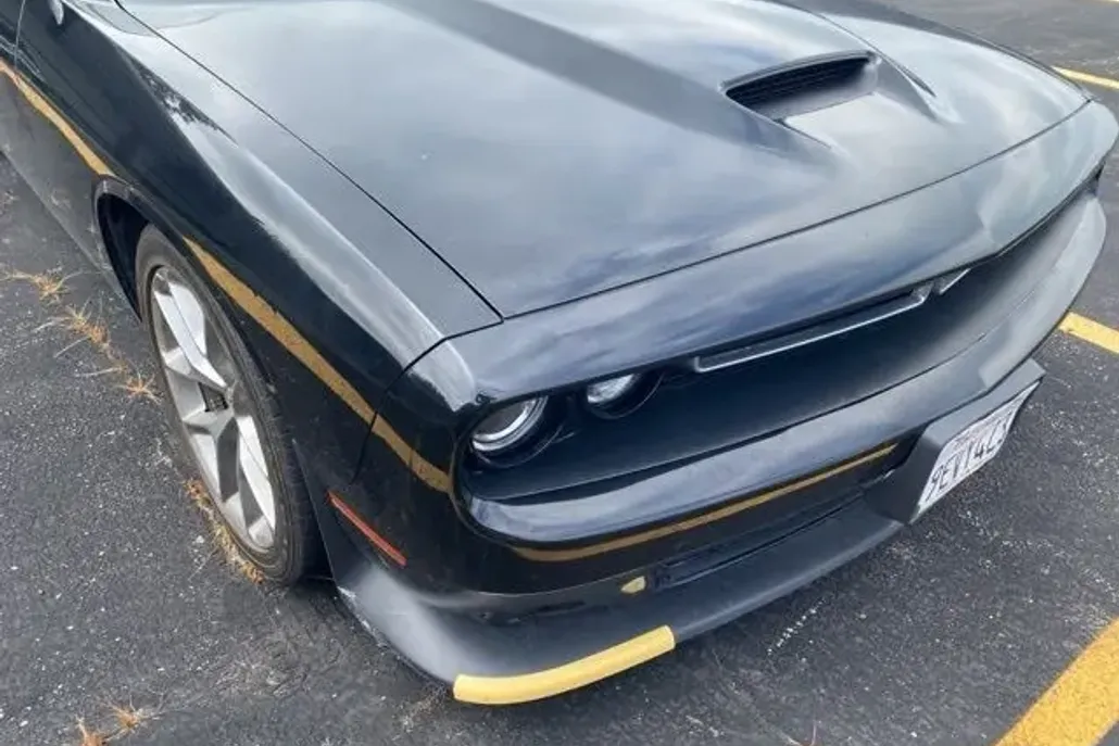 2023 Dodge Challenger GT photo 1