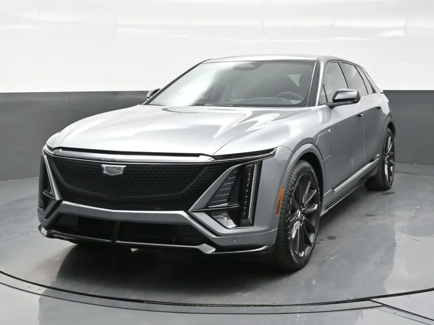 2026 Cadillac Lyriq photo 1
