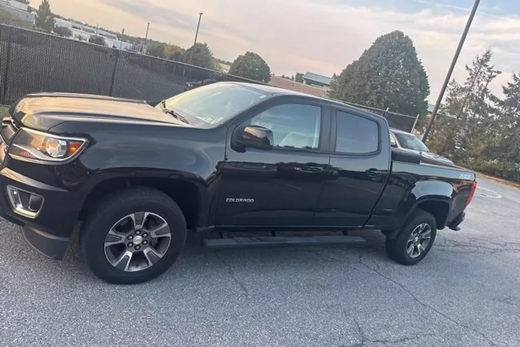 2019 Chevrolet Colorado Z71 photo 1