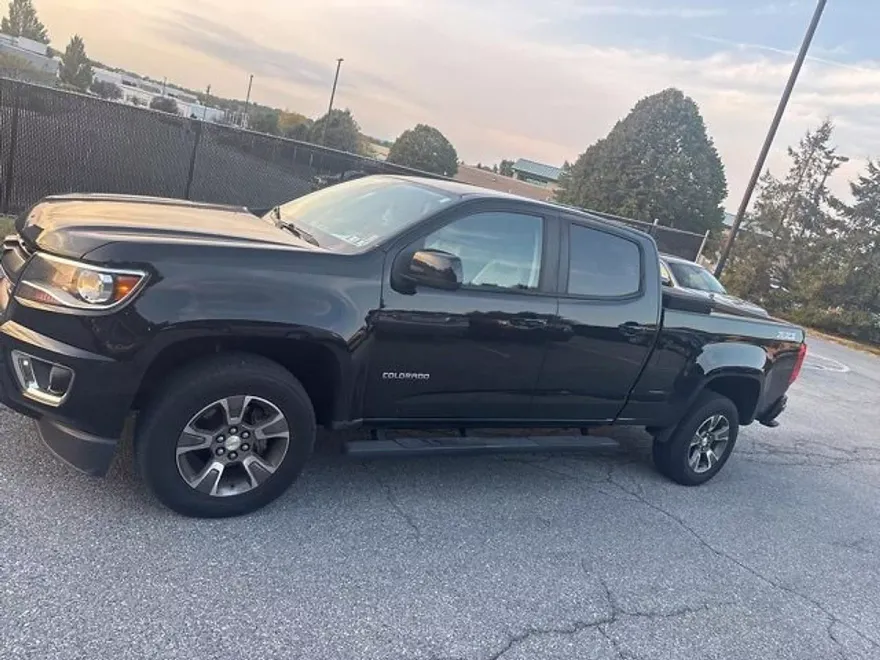 2019 Chevrolet Colorado Z71 photo 1
