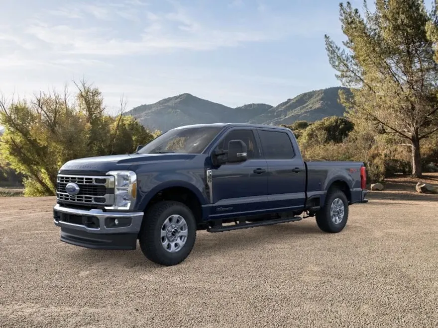 2025 Ford F-350 XLT photo 1