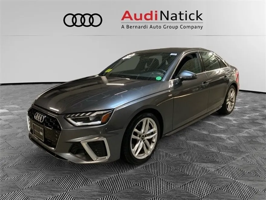 2023 Audi A4 45 S line Premium Plus photo 1