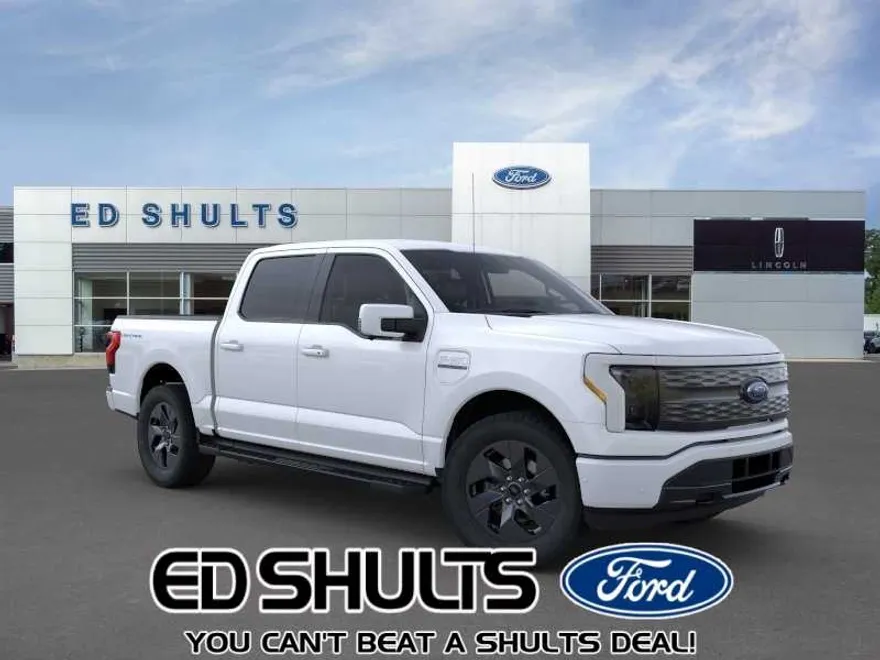 2022 Ford F-150 Lightning Lariat photo 1