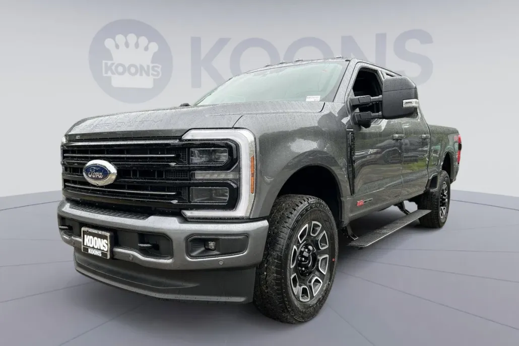 2025 Ford F-250 photo 1