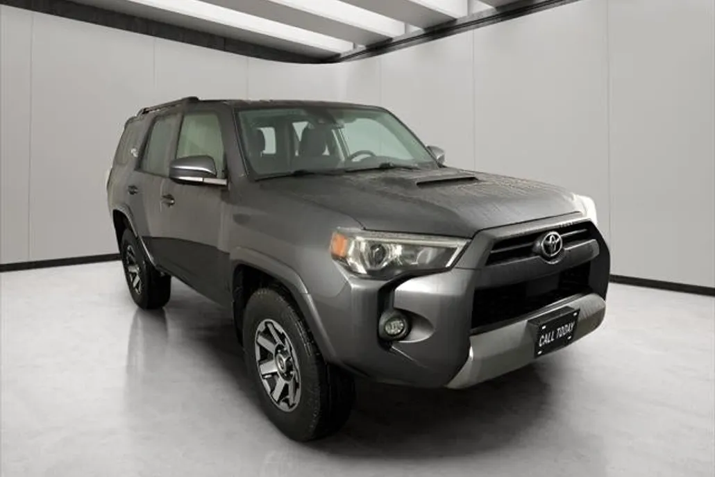 2022 Toyota 4Runner TRD photo 1