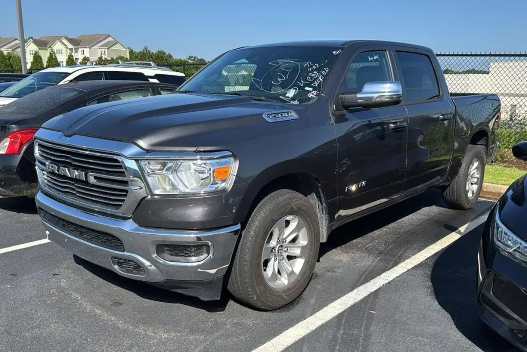 2024 Ram 1500 Laramie photo 1