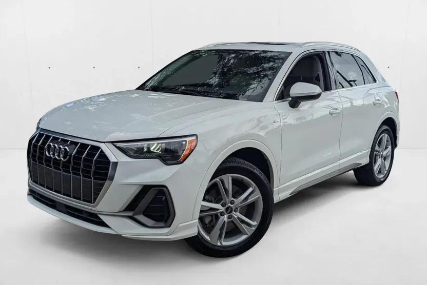 2021 Audi Q3 45 TFSI S line Premium photo 1