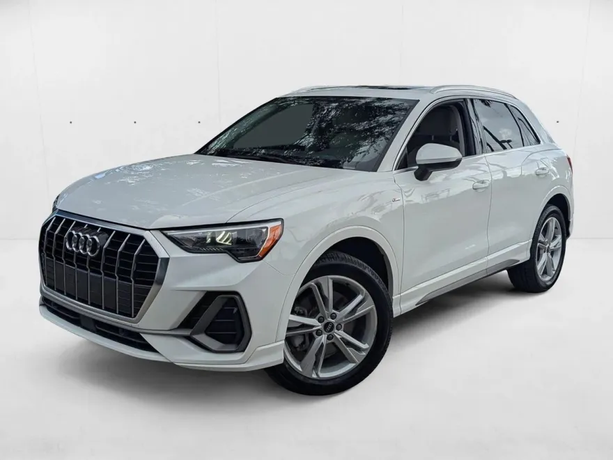 2021 Audi Q3 45 TFSI S line Premium photo 1