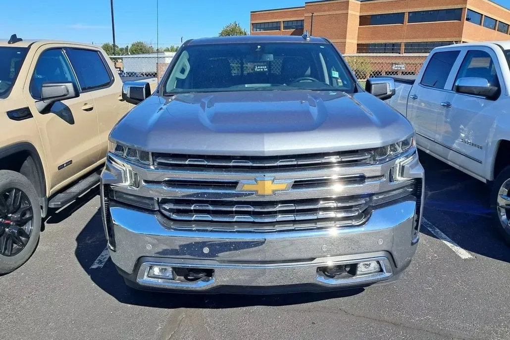 2021 Chevrolet Silverado 1500 LTZ photo 1