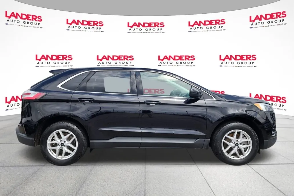 2024 Ford Edge SEL photo 1