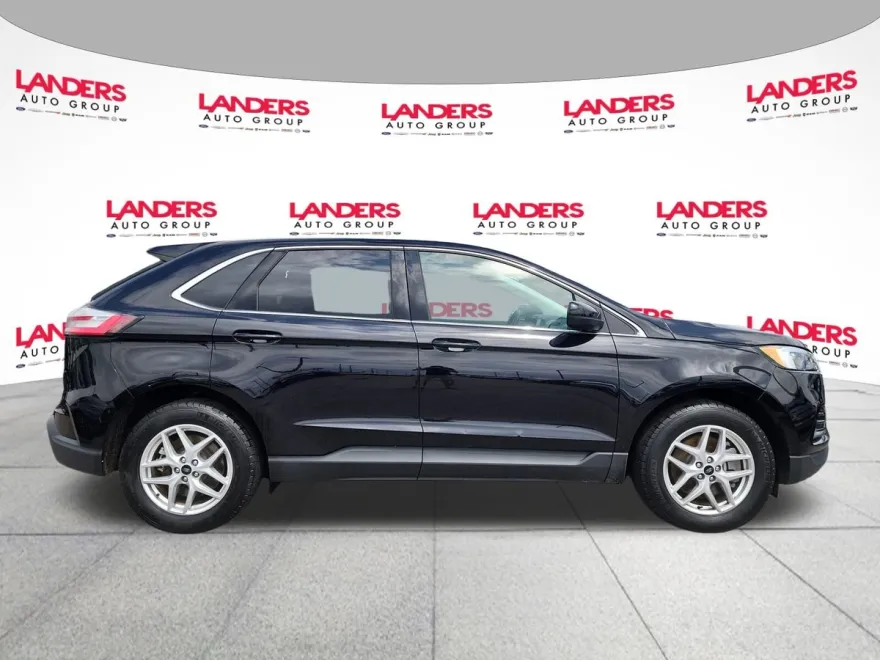 2024 Ford Edge SEL photo 1
