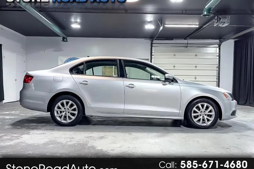 2012 Volkswagen Jetta SE photo 1