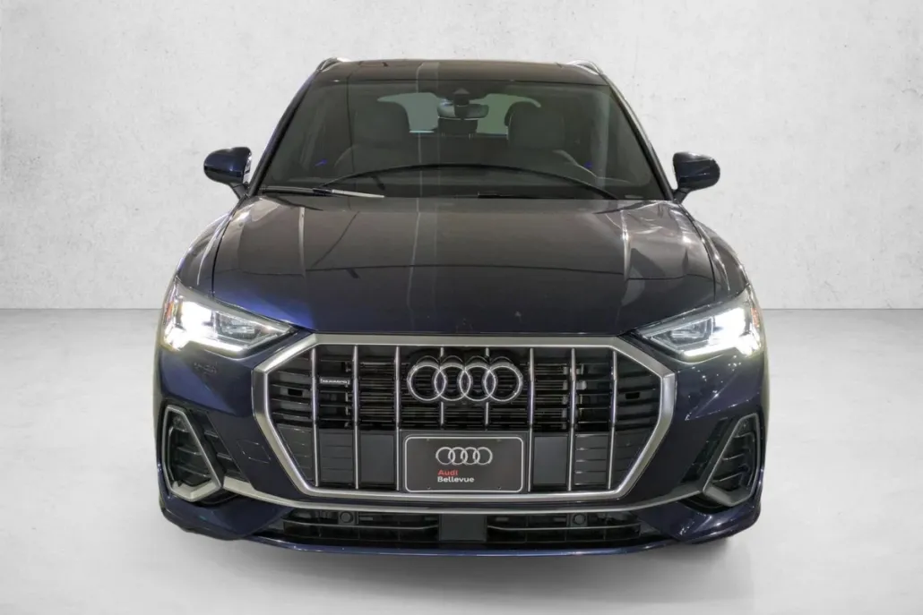 2022 Audi Q3 45 TFSI S line Premium Plus photo 1