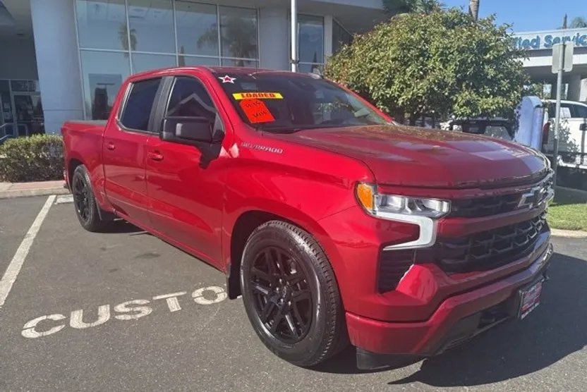 2023 Chevrolet Silverado 1500 RST photo 1