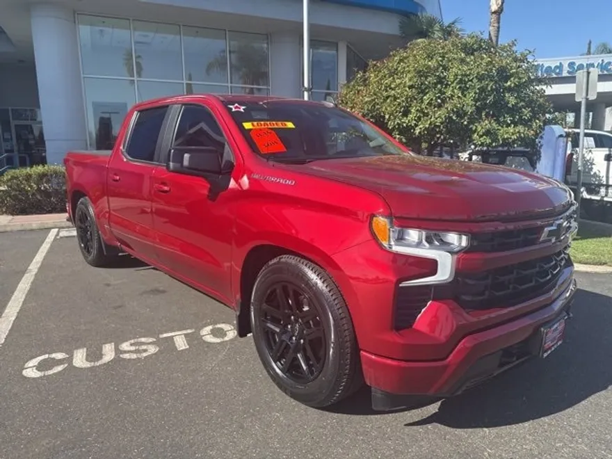 2023 Chevrolet Silverado 1500 RST photo 1