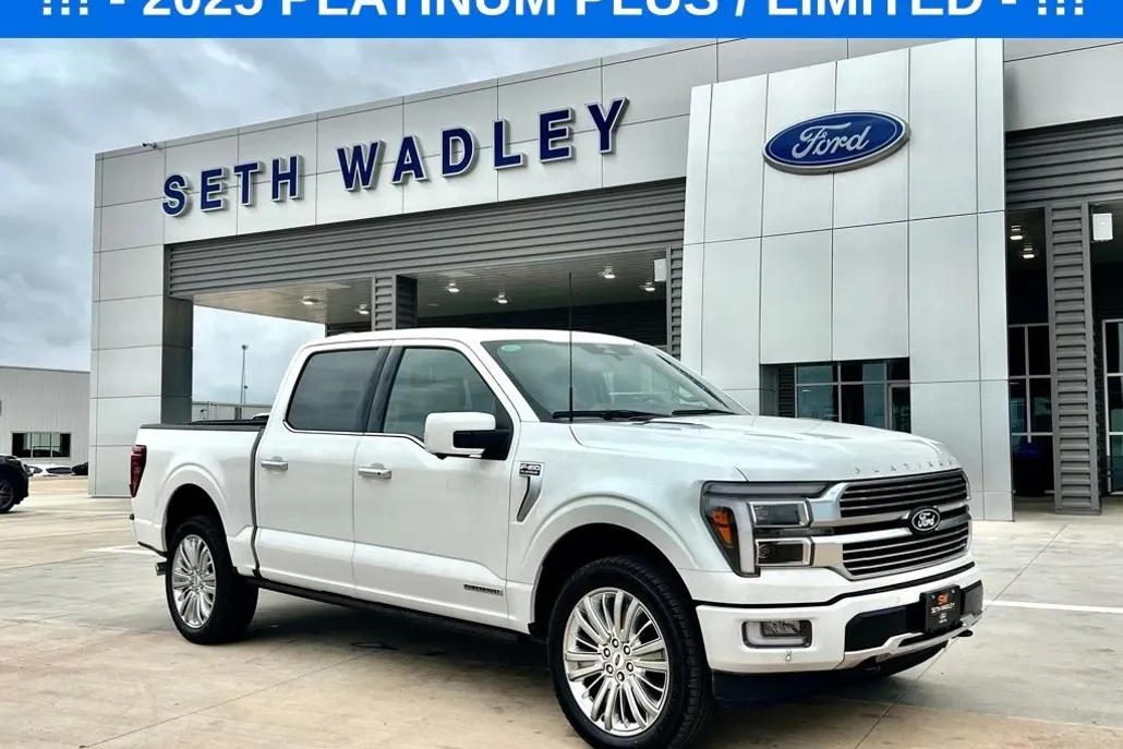 2025 Ford F-150 Platinum photo 1