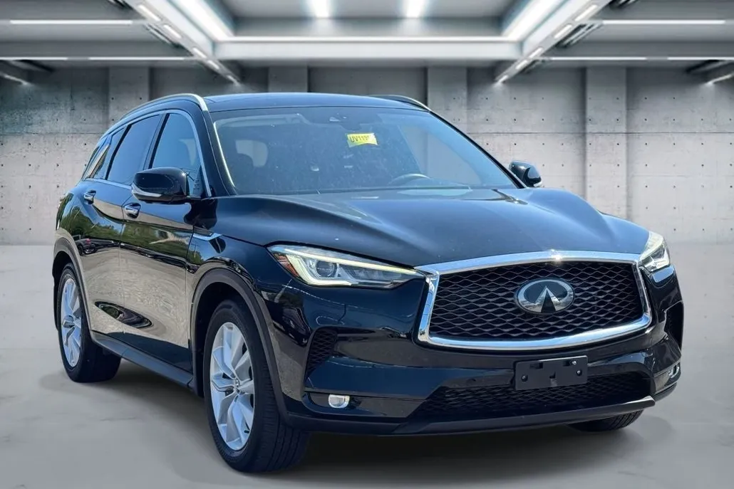 2019 Infiniti QX50 Essential photo 1