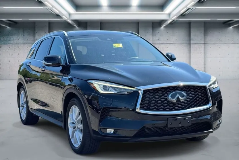2019 Infiniti QX50 Essential photo 1