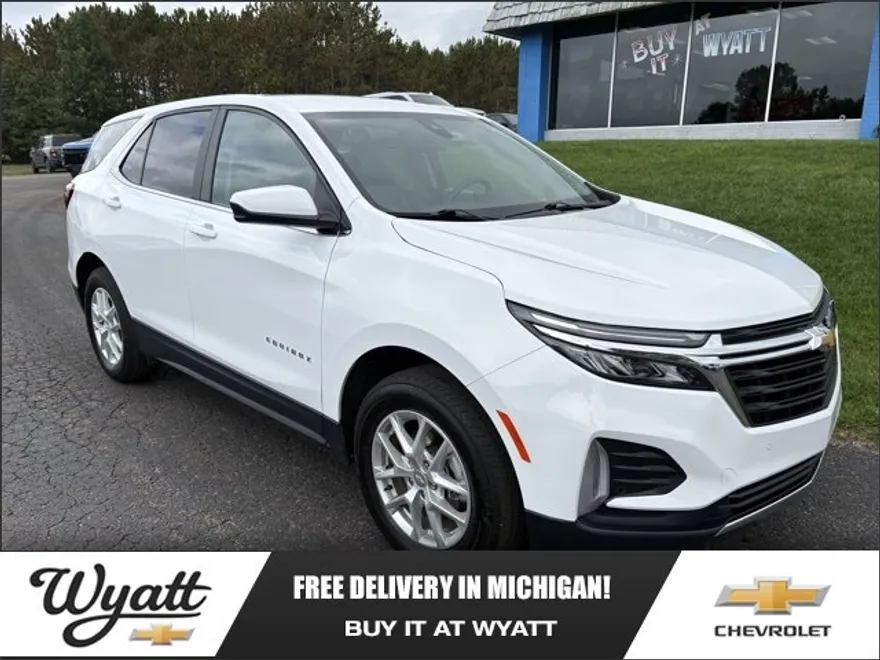 2023 Chevrolet Equinox LT photo 1