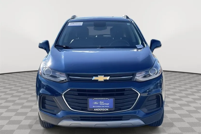 2020 Chevrolet Trax LT photo 1
