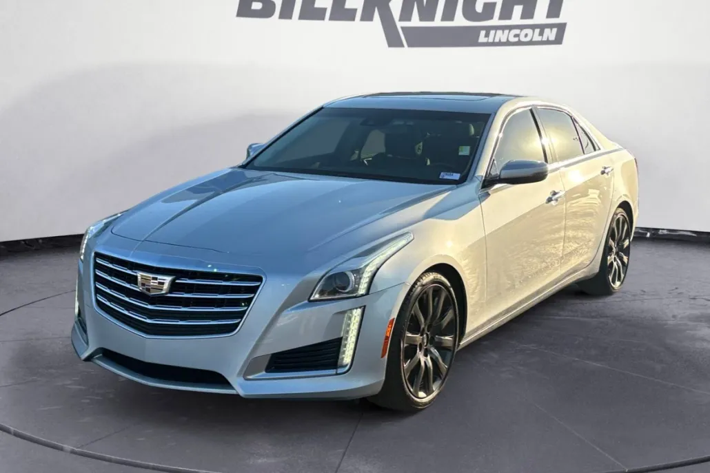 2018 Cadillac CTS Luxury photo 1