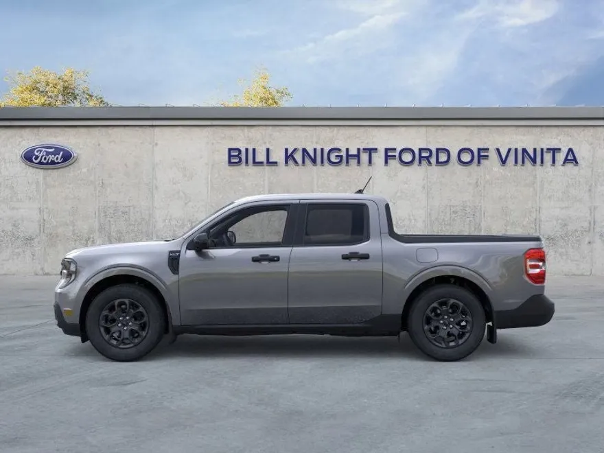 2025 Ford Maverick XLT photo 1