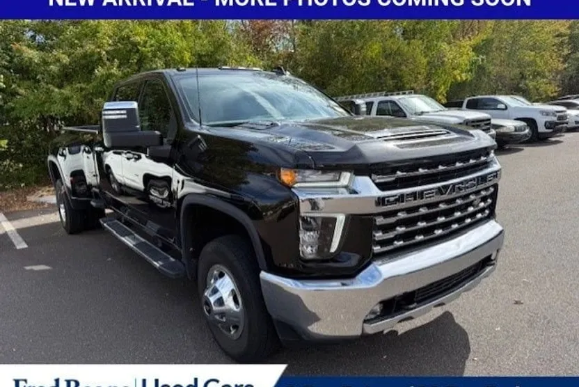 2023 Chevrolet Silverado 3500HD LTZ photo 1