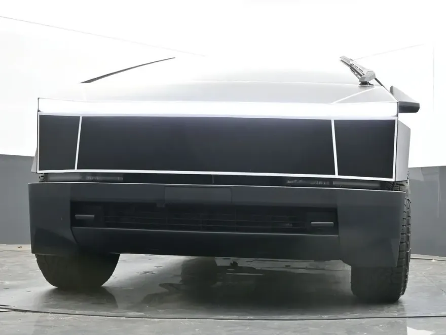 2024 Tesla Cybertruck Cyberbeast photo 33