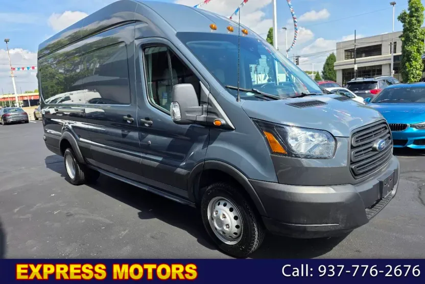 2019 Ford Transit Van photo 1