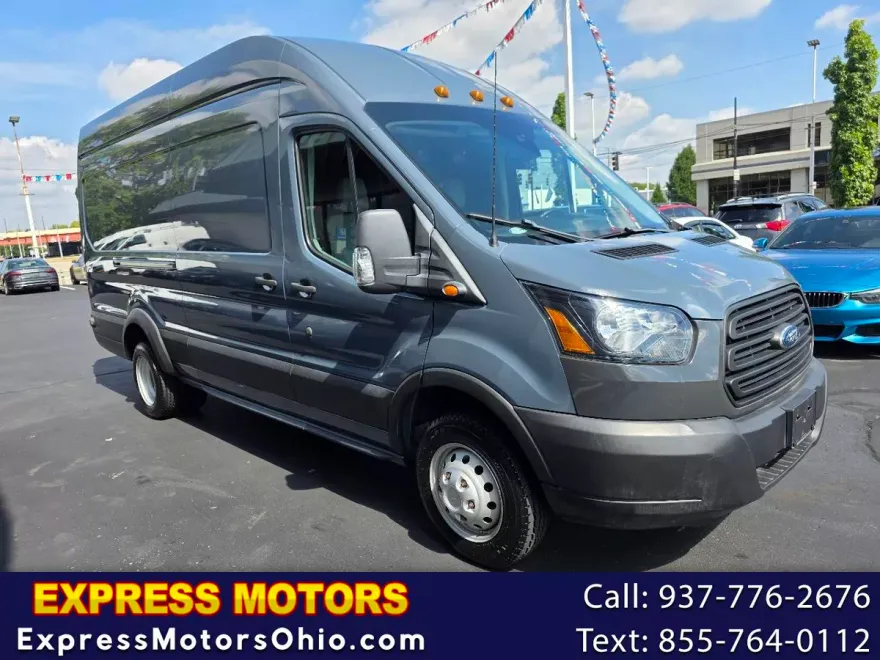 2019 Ford Transit Van photo 1